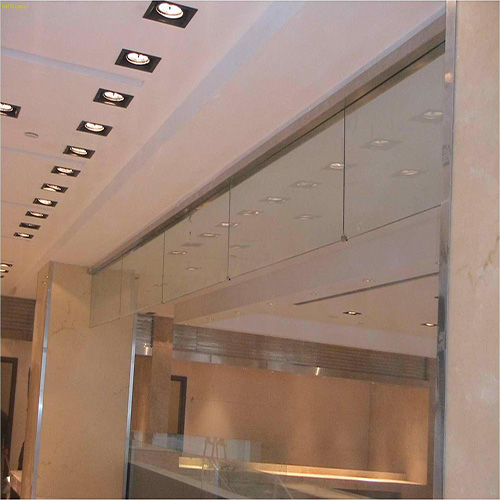 防火玻璃擋煙垂壁廠家(圖1) 防火玻璃擋煙垂壁效果.jpg